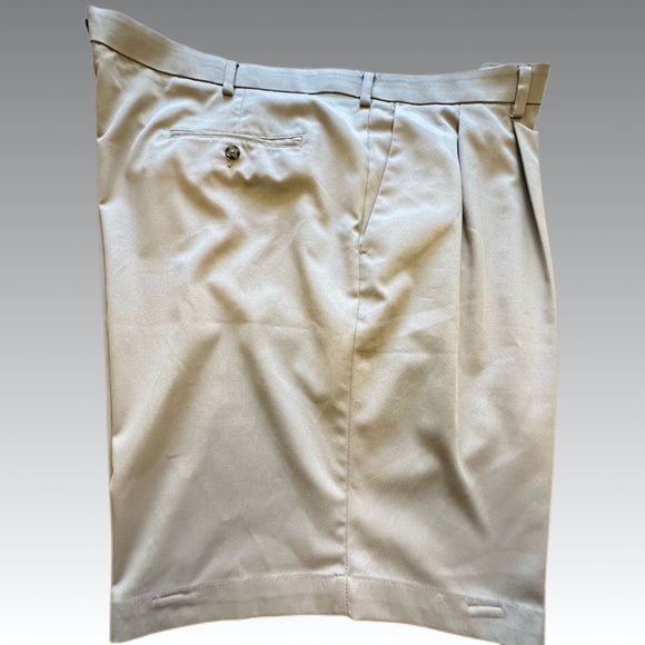 ROUNDTREE & YORKE Mens Khaki Shorts Golf Travel Casual Summer Classic Tan 46 - Picture 6 of 9